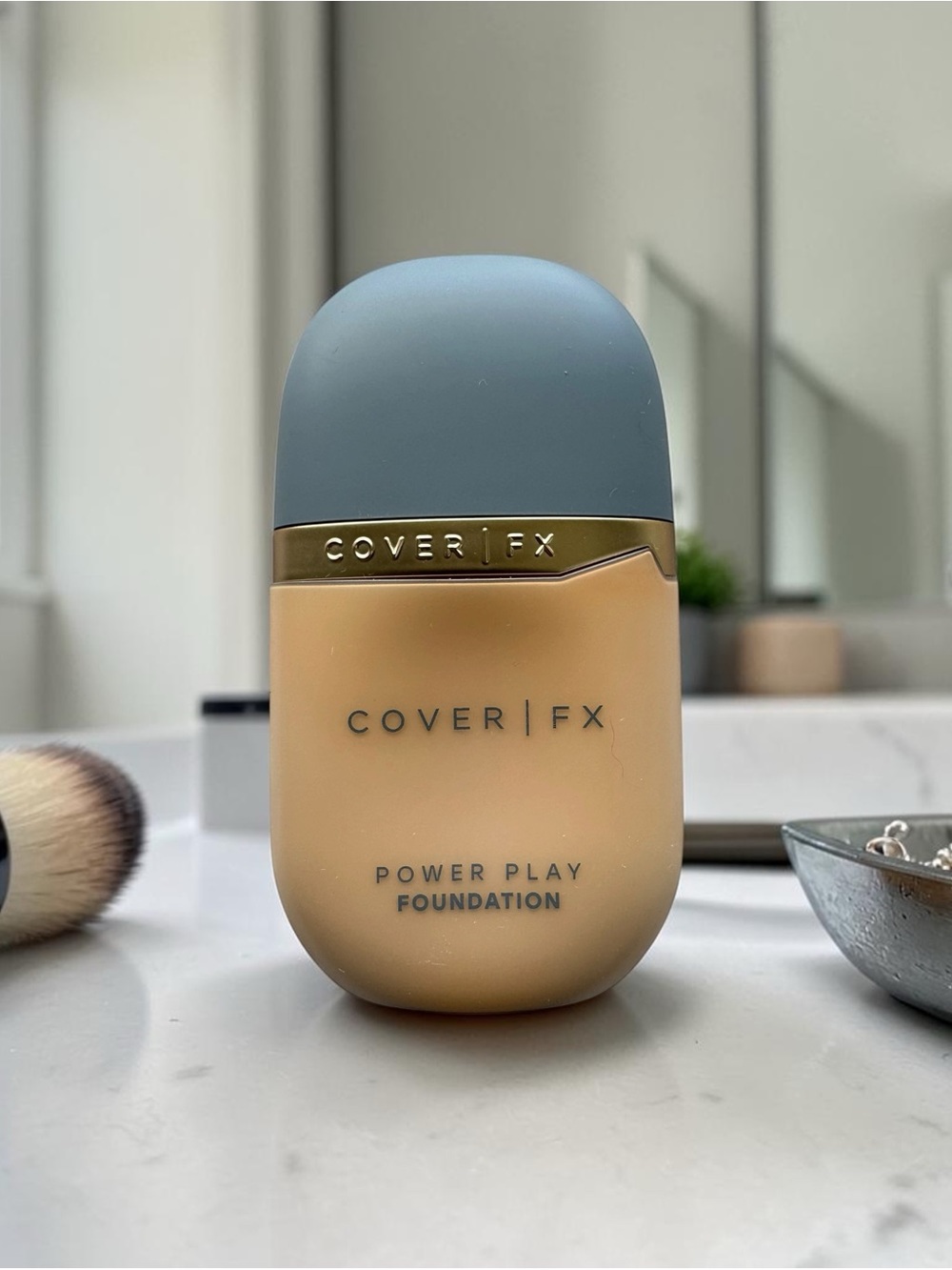 Cover FX Power Play Foundation | M4 Medium-Tan Full Coverage Matte 1.18 oz - Picture 3 of 11